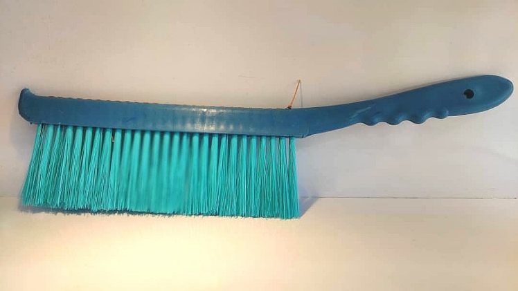 برس زنبورداری پلاستیکی 